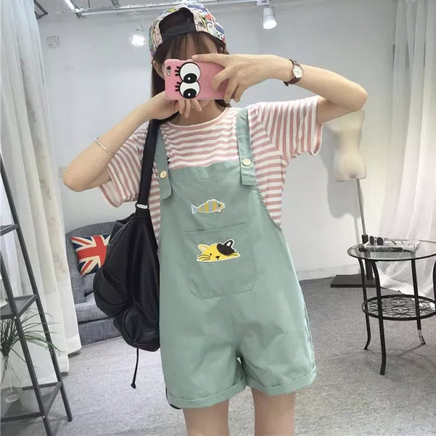 Yếm xanh mint in hình cute nếu nàng là người thích sự bánh bèo ? ( nguồn ảnh: internet.) Yếm xanh mint in hình cute nếu nàng là người thích sự bánh bèo ? ( nguồn ảnh: internet.)