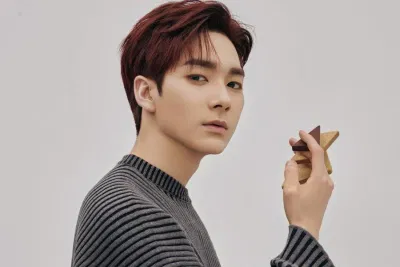 Nam idol KPOP góp phần cứu bé gái trong cơn nguy kịch trên máy bay Aron ARON NUEST Idol K-pop KCON 2019 NY KPOP NUEST