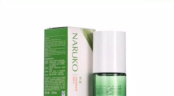 Bao bì của Naruko Tea Tree Toner gồm chai đựng toner và hộp đi kèm (Nguồn: Internet) Review nước hoa hồng trị mụn Naruko Tea Tree Shine Control and Blemish Clear Toner - BlogAnChoi