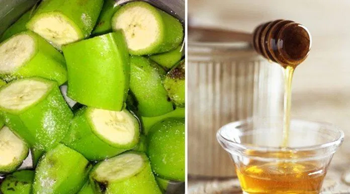 chuối Xanh giúp trị mụn thịt Có thể thêm một chút mật ong vào hỗn hợp chuối xanh để đẩy nhanh hiệu quả trị mụn thịt hơn. ( nguồn: Internet)