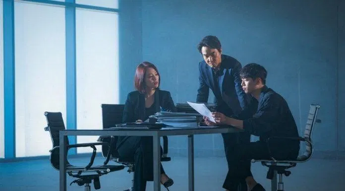 ảnh tĩnh Người Quan Sát