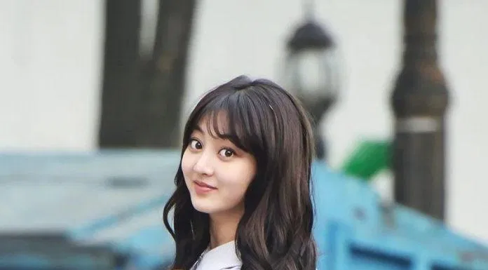 Jihyo (TWICE)