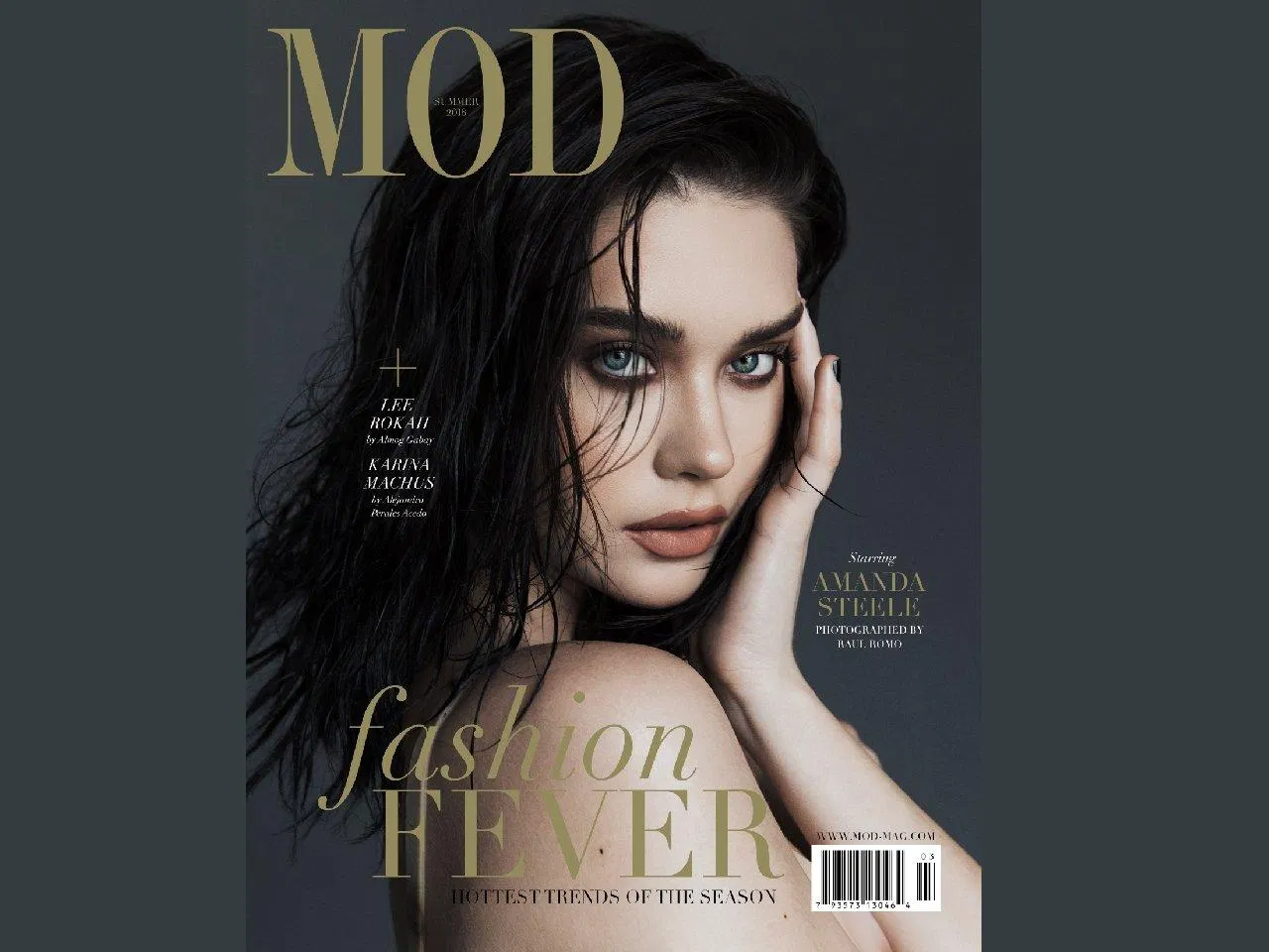 Tạp chí thời trang là không thể thiếu nếu muốn định hình phong cách chuyên nghiệp