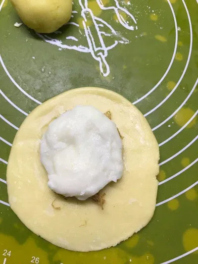 Bánh trung thu Đài Loan nhân mochi ruốc