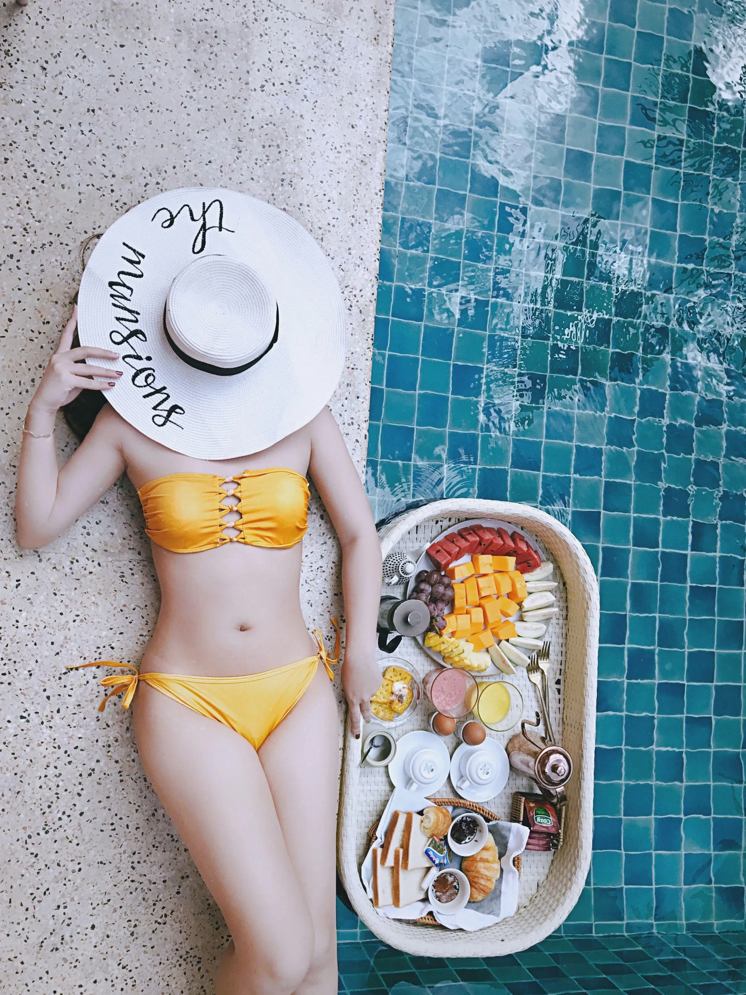 Bể bơi tại The Mansion Hội An