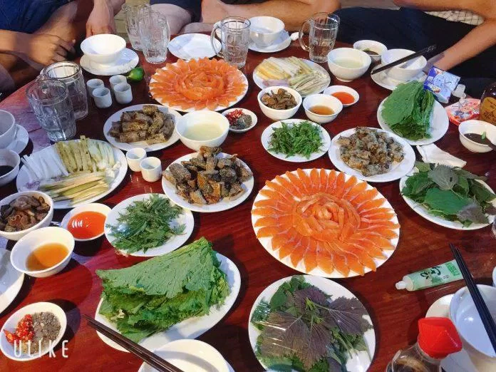 Cá Hồi Chiềng Đi - Mộc Châu (Nguồn: BlogAnChoi) Cá Hồi Chiềng Đi - Mộc Châu (Nguồn: BlogAnChoi)