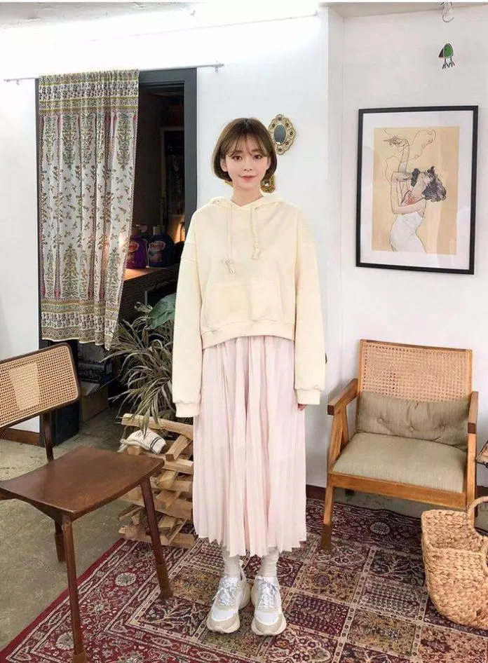 Chân váy xếp ly