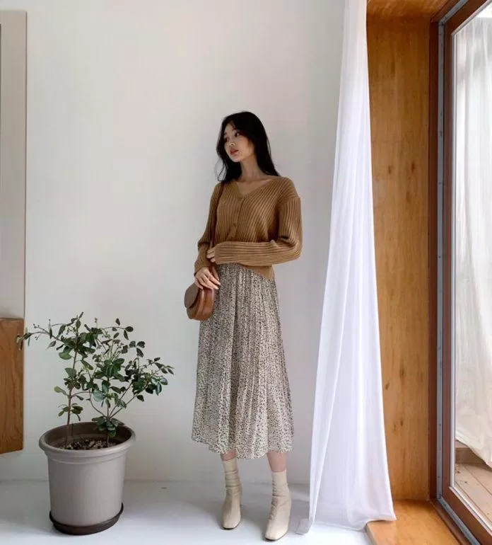 Chân váy xếp ly