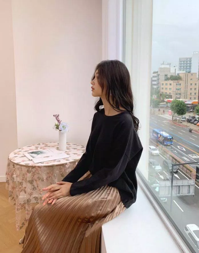 Chân váy xếp ly