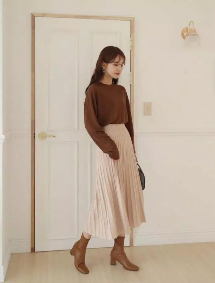 Chân váy xếp ly