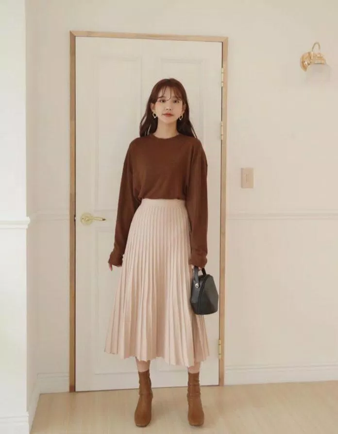 Chân váy xếp ly