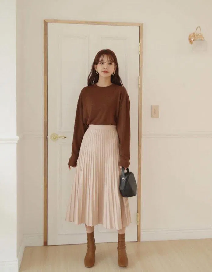 Chân váy xếp ly