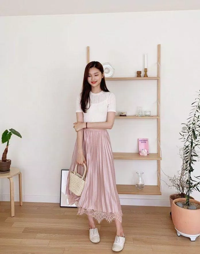Chân váy xếp ly