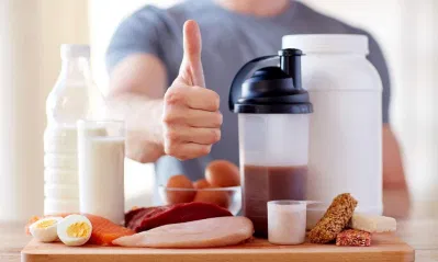 Sử dụng thực phẩm bổ sung kết hợp tập luyện để đạt hiệu quả cao.