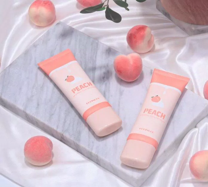 Coringco Peach Whipping Tone Up Cream cho bạn làn da trắng hồng như quả đào