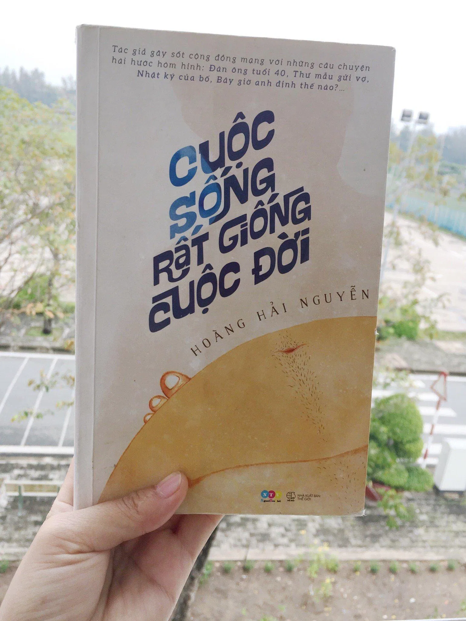 cuộc sống rất giống cuộc đời