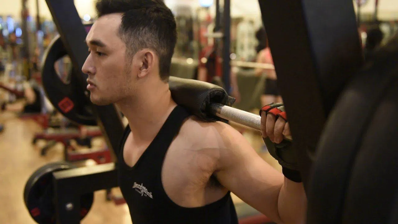 Đệm lót gánh tạ