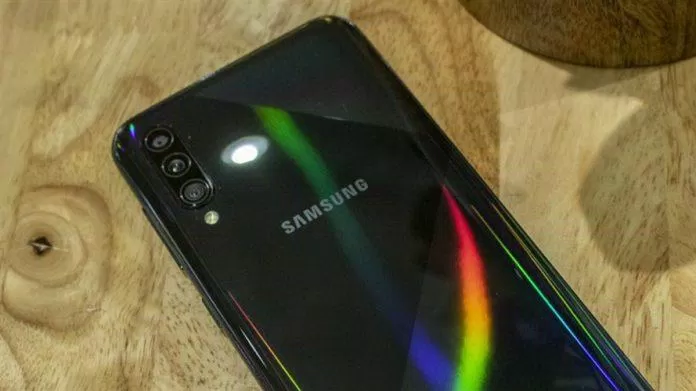 a50s Bộ 3 camera trên Samsung Galaxy A50s. Ảnh: internet