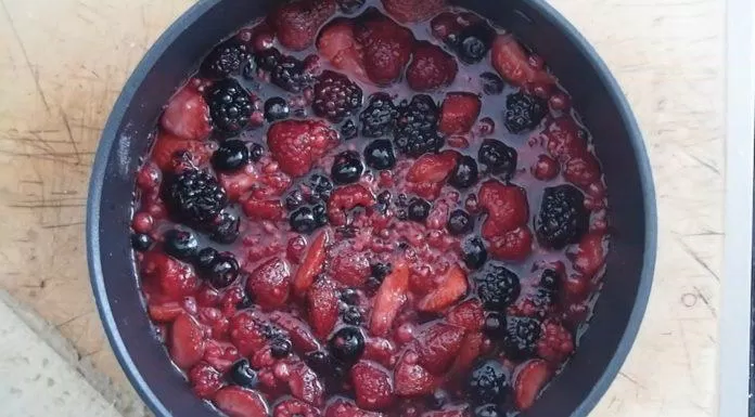 hỗn hợp trái cây sau khi nấu