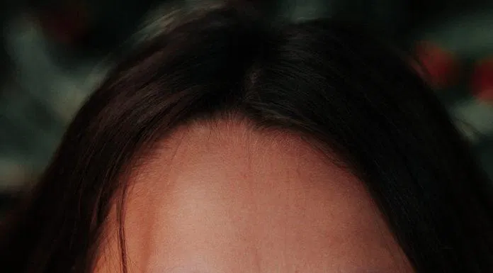 Ảnh minh họa Khuyên mũi