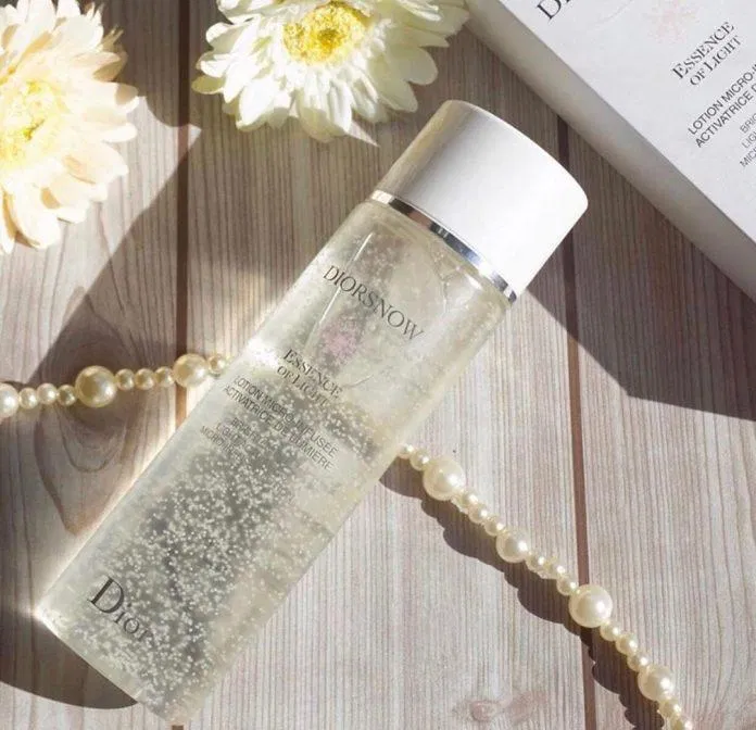 làm đẹp Essence of Light của Dior giúp nuôi dưỡng và làm sáng da từ bên trong. (Nguồn: Internet)