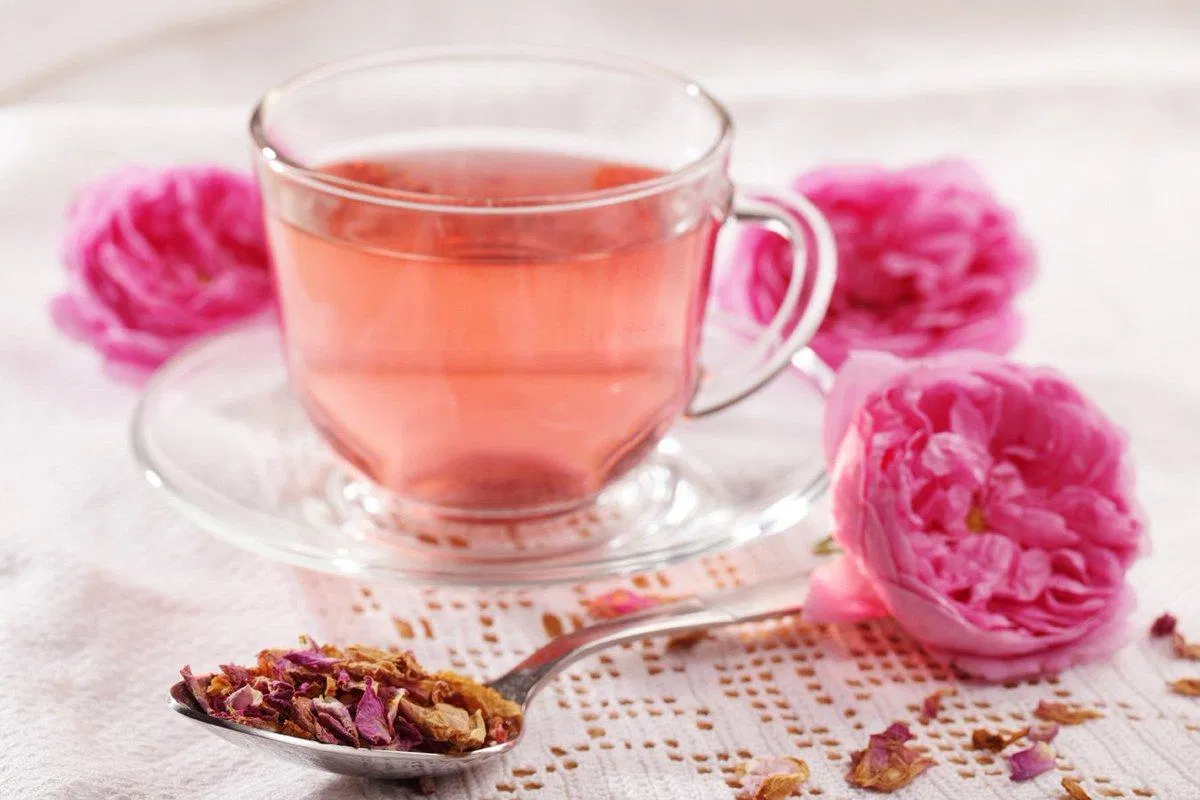 công dụng trà hoa hồng