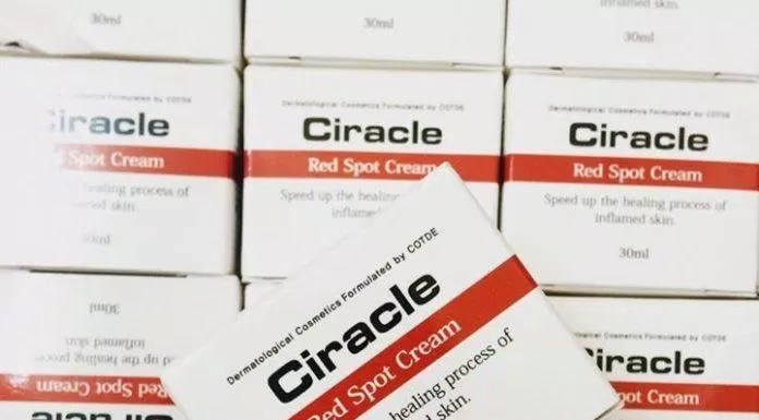 Vỏ hộp kem trị mụn Ciracle Red Spot Cream mang vẻ ngoài trang nhã, thanh lịch (ảnh: internet).
