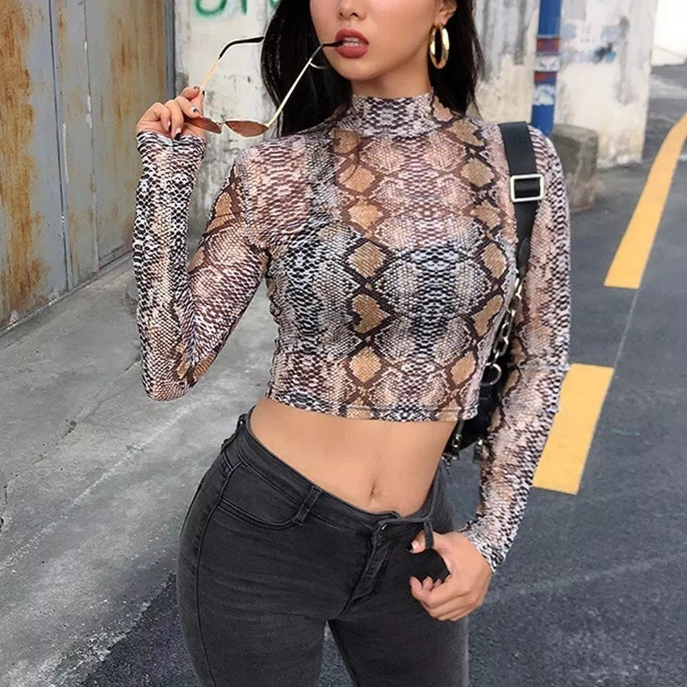 Áo croptop in da rắn