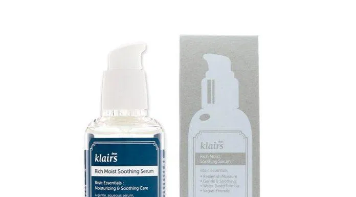 Bao bì của serum dưỡng âme Klairs Rich Moist Soothing Serum. (nguồn: Internet)