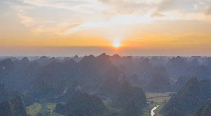 Khung cảnh Cao Bằng (Nguồn: Internet) Khung cảnh Cao Bằng (Nguồn: Internet)