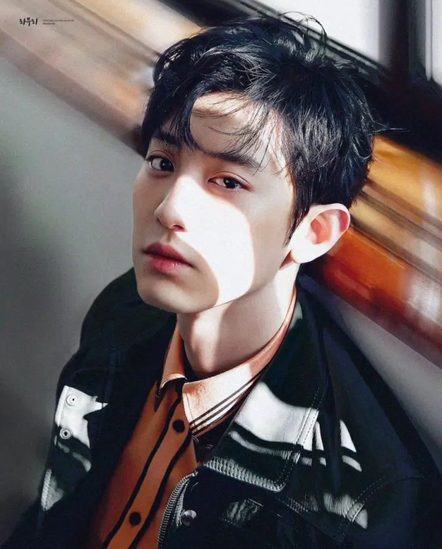 Chanyeol ngày nào cũng đầy đồ đẹp chanyeol