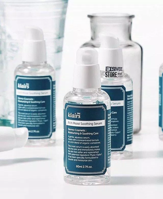 Klairs Rich Moist Soothing Serum có thiết kế đơn giản. (nguồn: Internet)