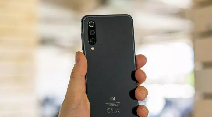 Điện thoại Xiaomi Mi 9 SE