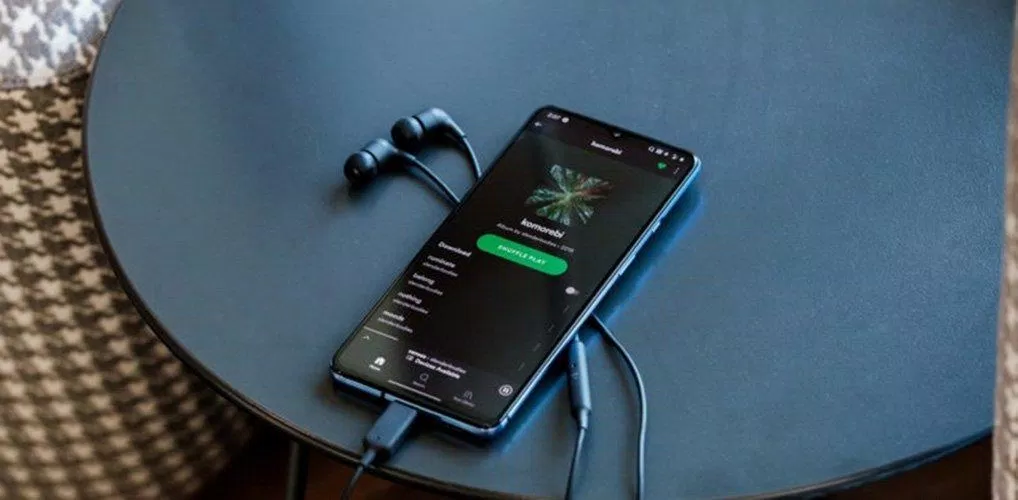 oneplus 7t Oneplus 7T cho trải nghiệm âm thanh ở mức chấp nhận được. Ảnh: internet