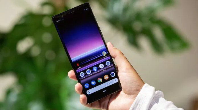 sony Màn hình của Xperia 5 được đánh giá là khá đẹp. Ảnh: internet