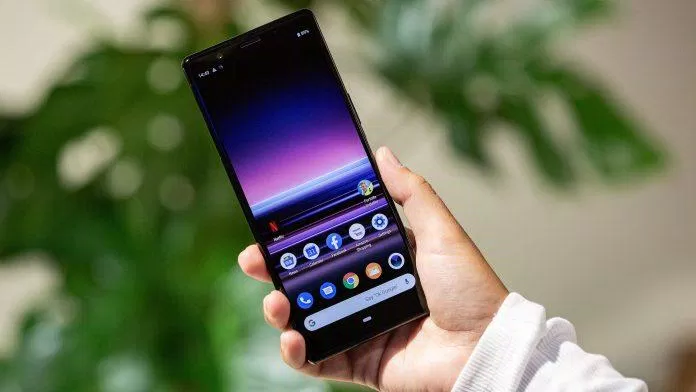 Màn hình của Xperia 5 được đánh giá là khá đẹp. Ảnh: internet