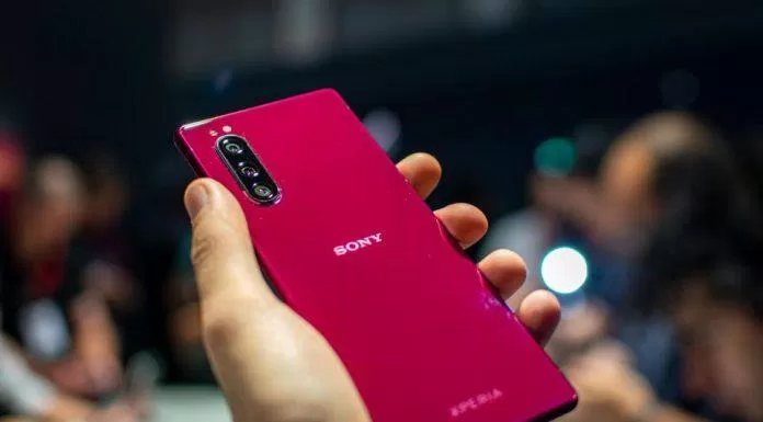 sony Bộ ba camera trên Sony Xperia 5. Ảnh: internet