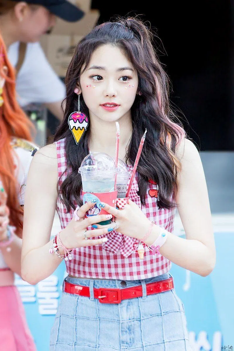 Ảnh minh họa GUGUDAN’s Mina