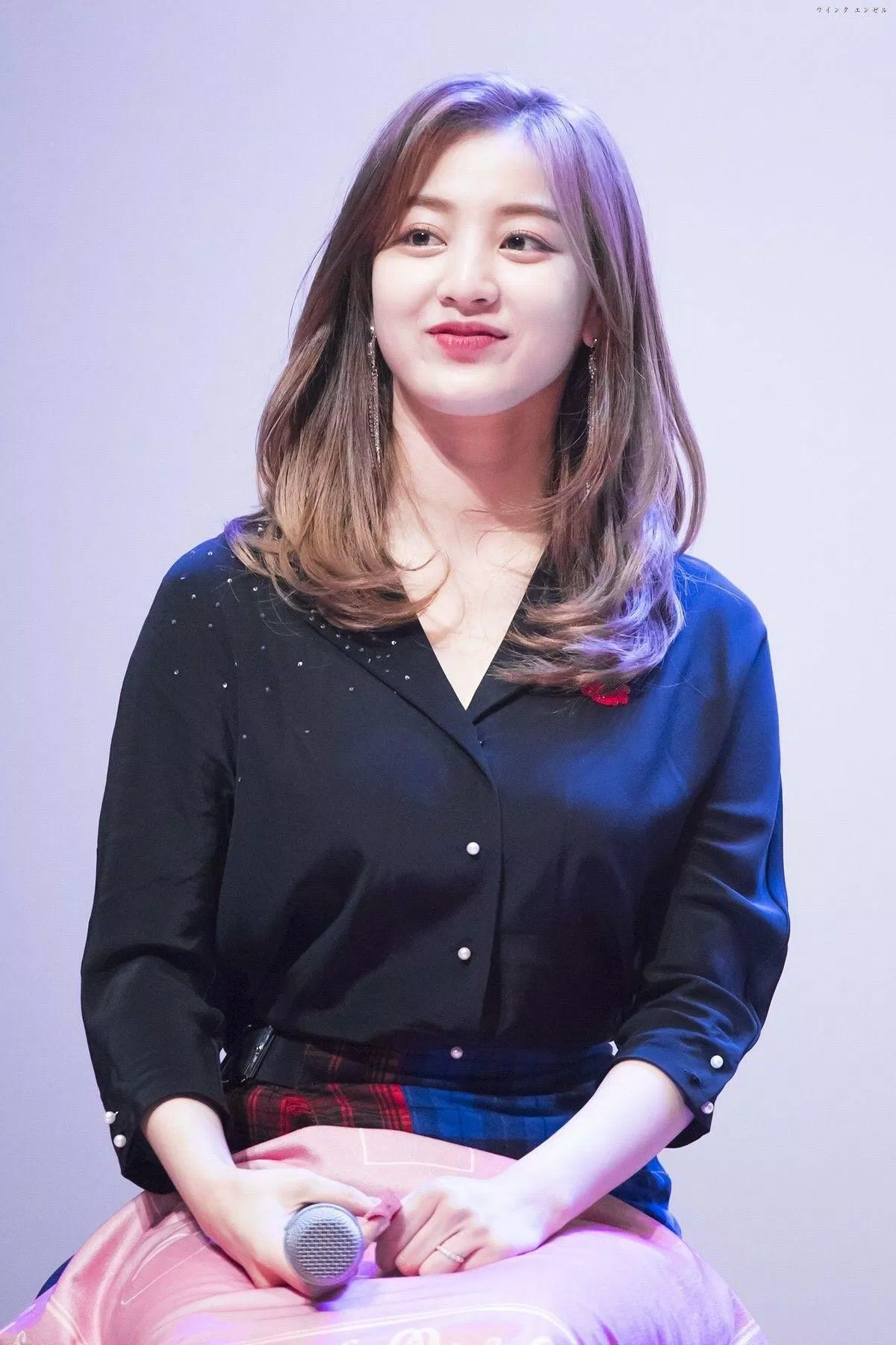 Thành viên Jihyo của nhóm nhạc nữ TWICE. (Nguồn: Internet)