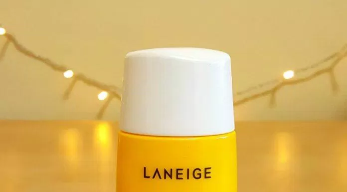 Review kem chống nắng dạng lỏng Laneige Light Sun Fluid SPF50+ PA+++ - BlogAnChoi