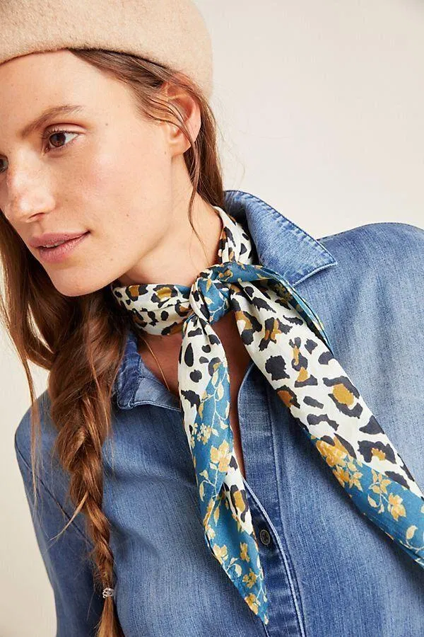 Khăn lụa bản in động vật