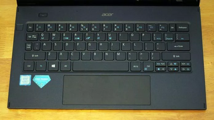 Bàn phím và bàn rê chuột của Acer Swift 7. Ảnh: internet