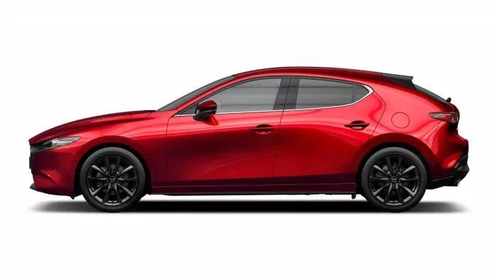Xe Mazda 3 2020 phiên bản màu đỏ pha lê. Ảnh: internet