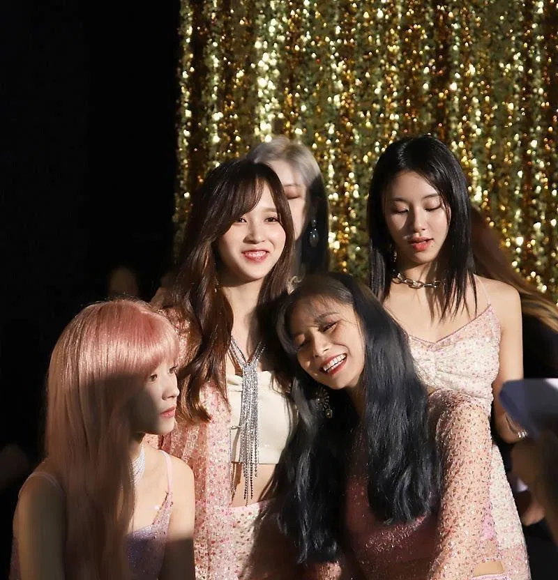 mina-behind-the-scene-feel-special-2