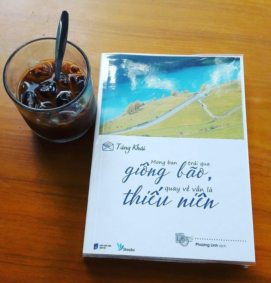 Sách Mong Bạn Trải Qua Giông Bão, Quay Về Vẫn Là Thiếu Niên Sách Mong Bạn Trải Qua Giông Bão, Quay Về Vẫn Là Thiếu Niên