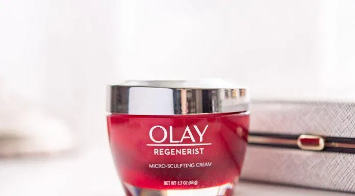 Olay Regenerist Micro-Sculpting Cream (ảnh: Internet)