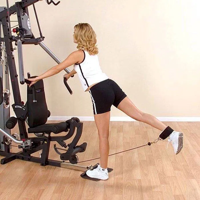 gym nữ Dây quấn cổ chân giúp các bạn nữ tập mông hiệu quả hơn. Ảnh: internet