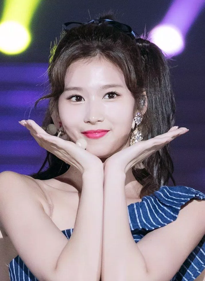 Sana (TWICE)