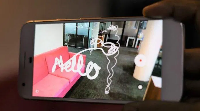 Ứng dụng AR Doodle trên Samsung Galaxy Note 10