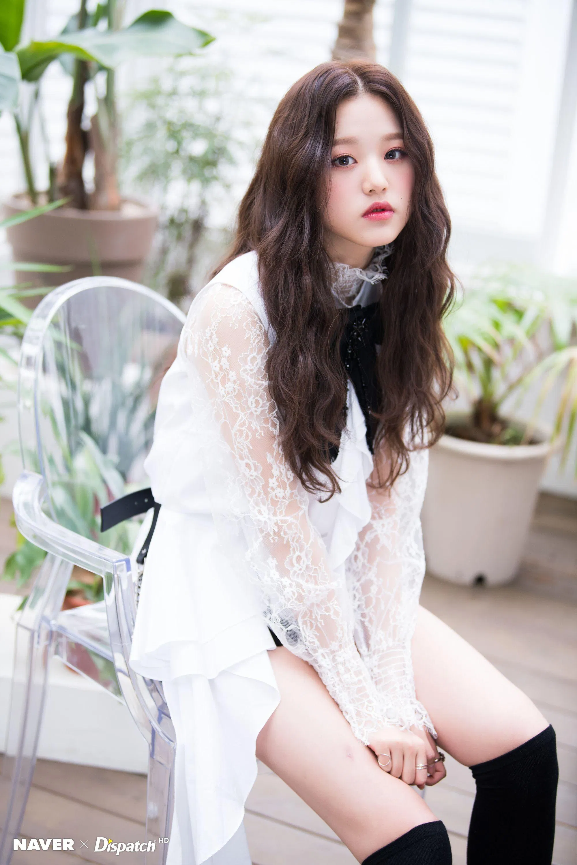 Vẻ đẹp siêu thực của nàng út IZ*ONE wonyoung izone